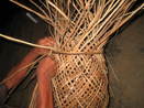 Foto mostra a construo do Tipit, instrumento utilizado para produo de farinha de mandioca.<br /><br /> Foto: Clemilda Santiago Neto